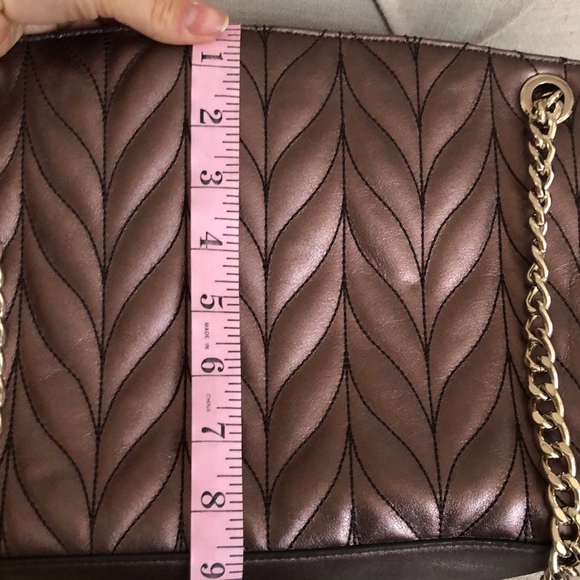 Beautiful bronze Kate Spade purse with gold chain handle - Picture 11 of 14